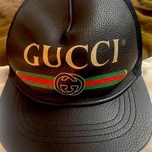 NWT Authentic Gucci Vintage LOGO leather baseball cap
